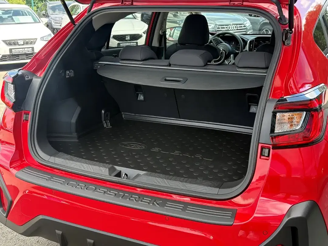 Subaru Crosstrek - Thumbnail 7