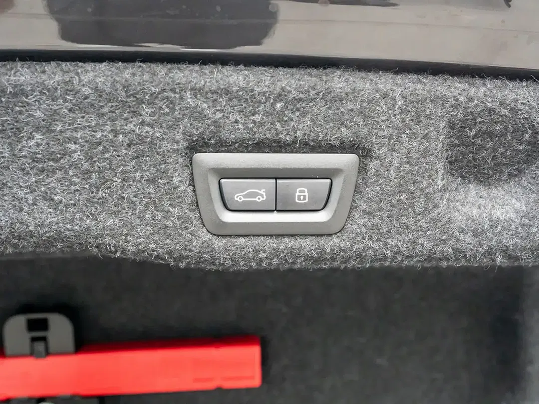BMW 520 - Thumbnail 10