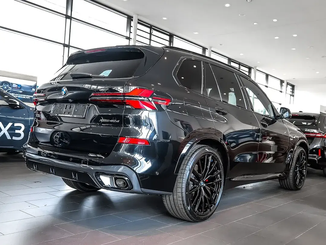 BMW X5 - Thumbnail 2