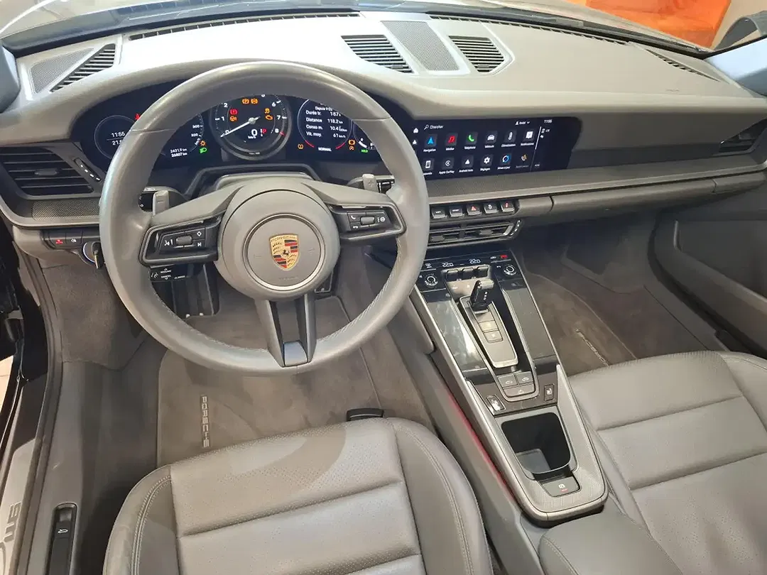 Porsche 992 - Thumbnail 11