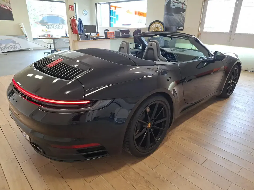 Porsche 992 - Thumbnail 3