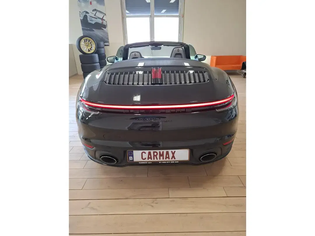 Porsche 992 - Thumbnail 4