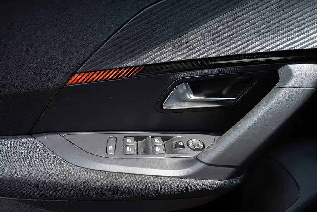 Peugeot 2008 - Thumbnail 13