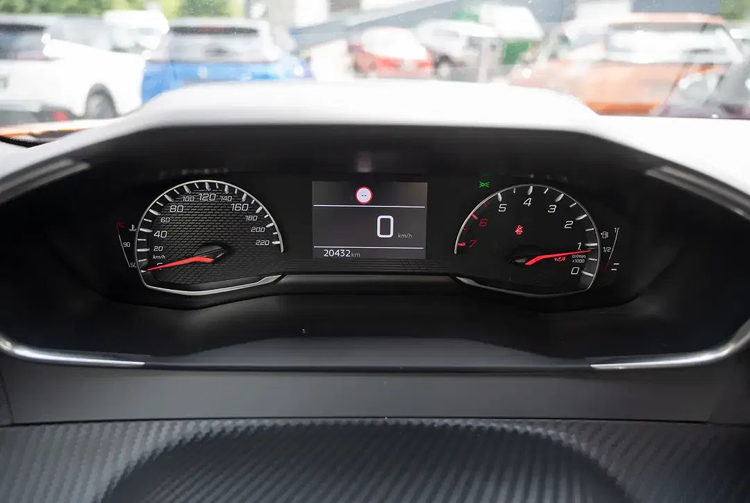 Peugeot 2008 - Thumbnail 14