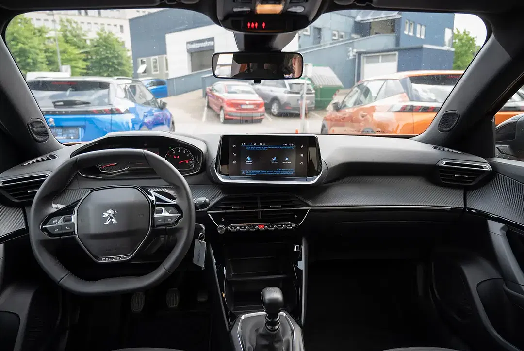 Peugeot 2008 - Thumbnail 6