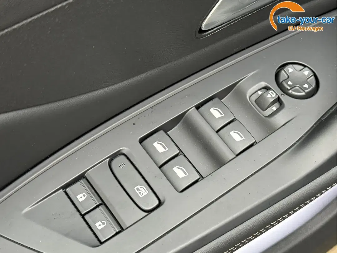 Peugeot 308 - Thumbnail 16