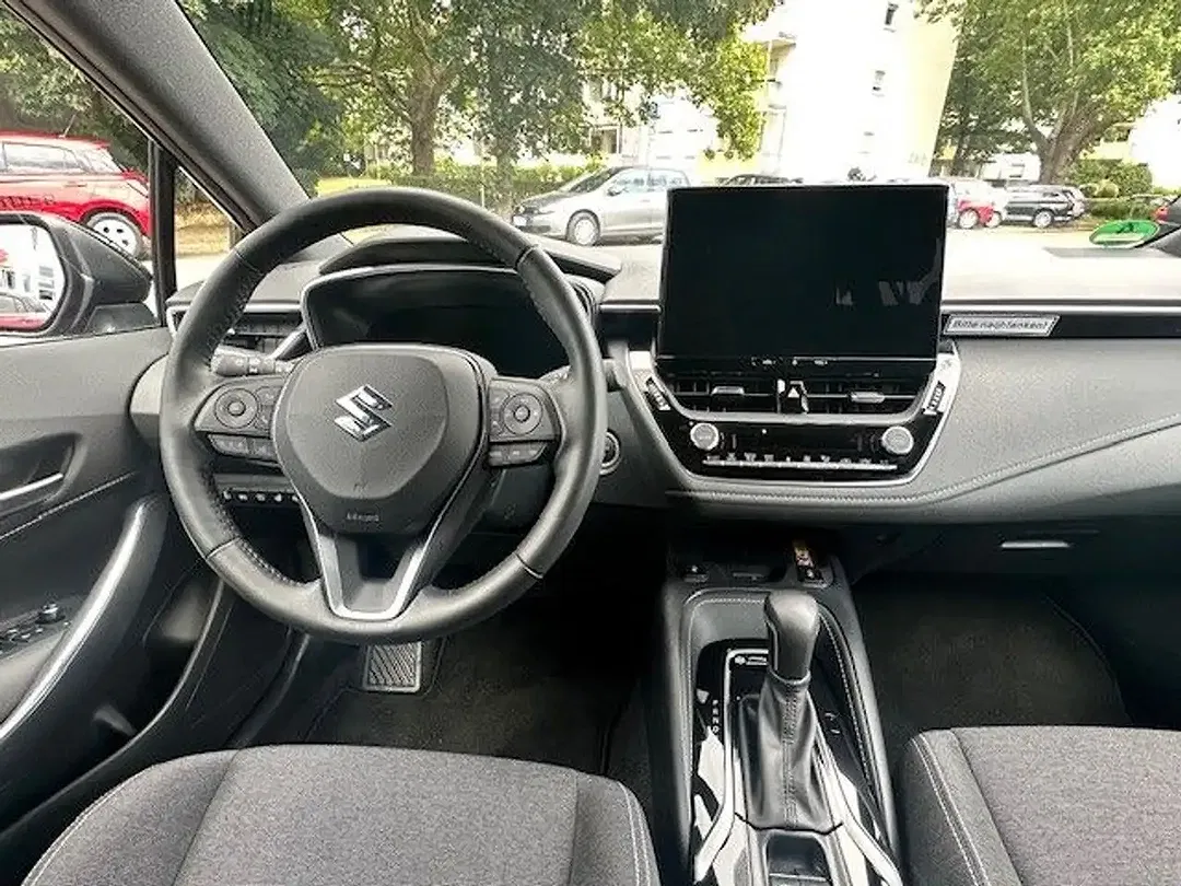 Suzuki Swace - Thumbnail 10