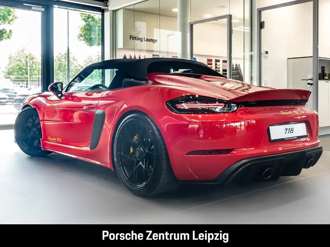 Porsche 718 Spyder - Thumbnail 3