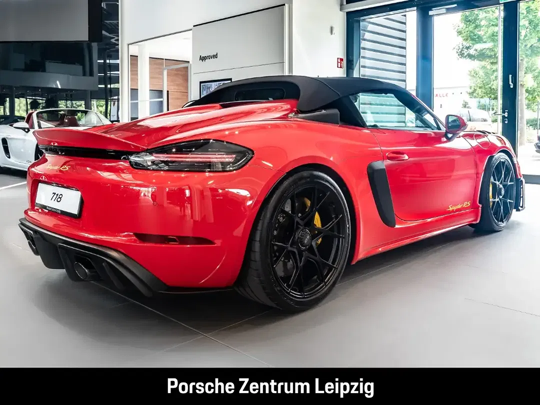 Porsche 718 Spyder - Thumbnail 6