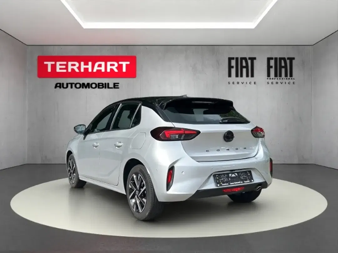 Opel Corsa - Thumbnail 3