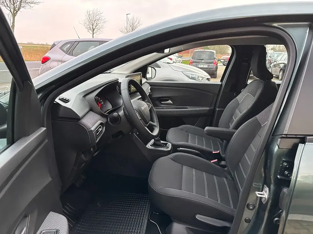 Dacia Sandero - Thumbnail 15
