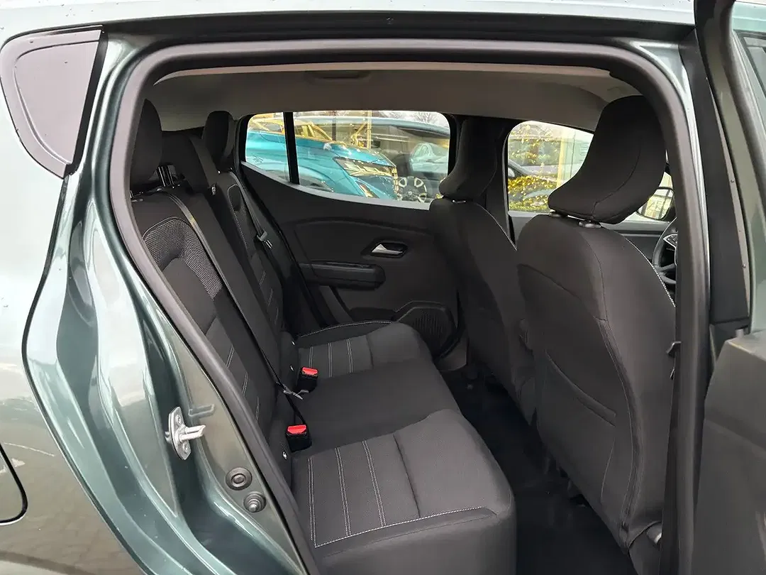 Dacia Sandero - Thumbnail 6