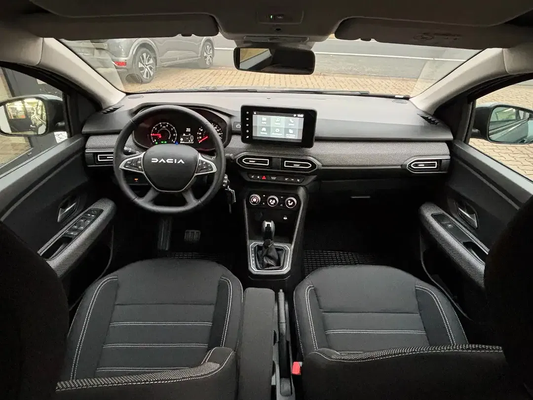 Dacia Sandero - Thumbnail 8
