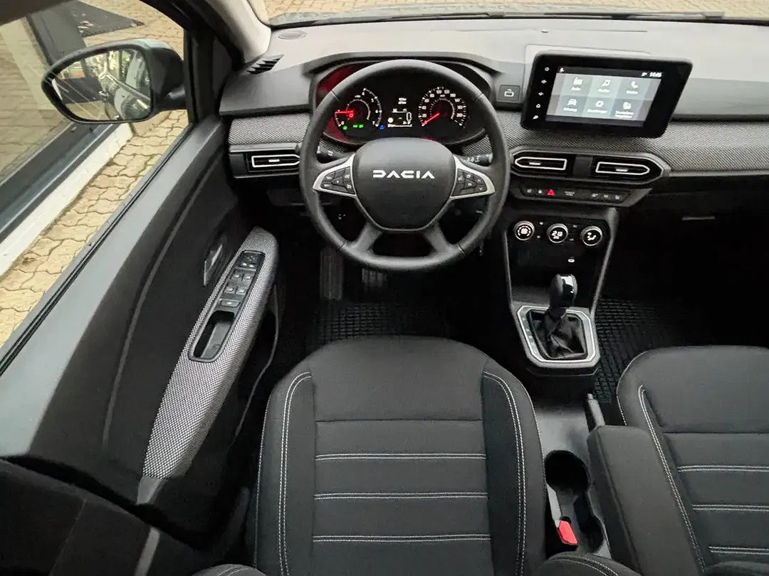 Dacia Sandero - Thumbnail 9