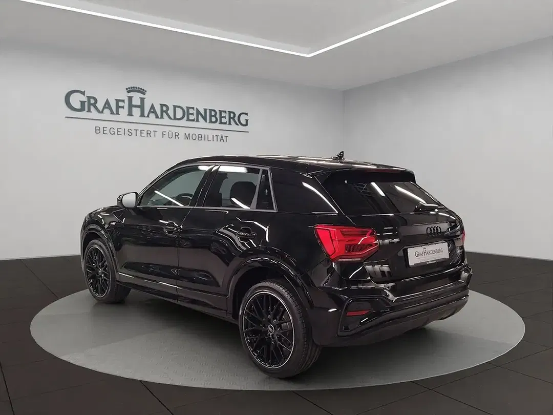 Audi Q2 - Thumbnail 3