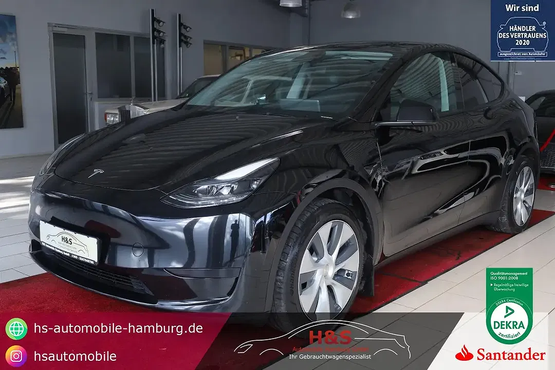 Tesla Model Y RWD