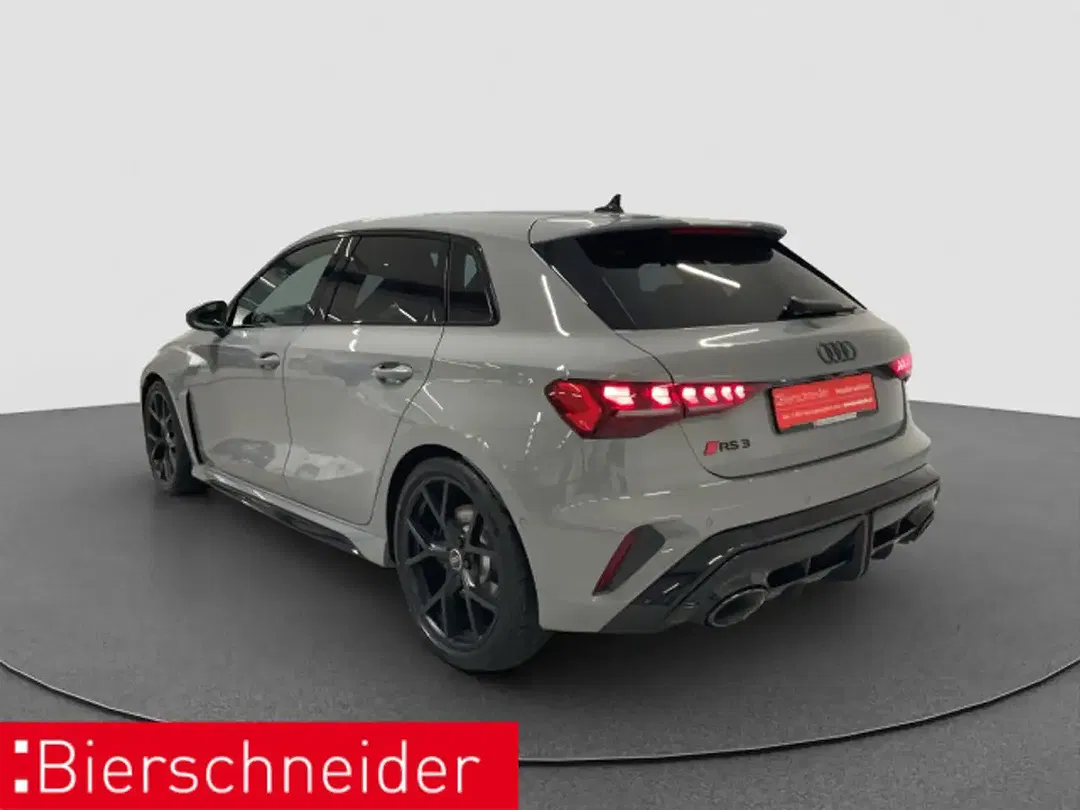 Audi RS3 - Thumbnail 4