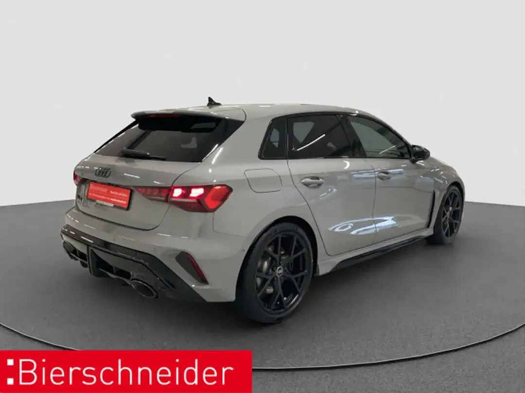 Audi RS3 - Thumbnail 5
