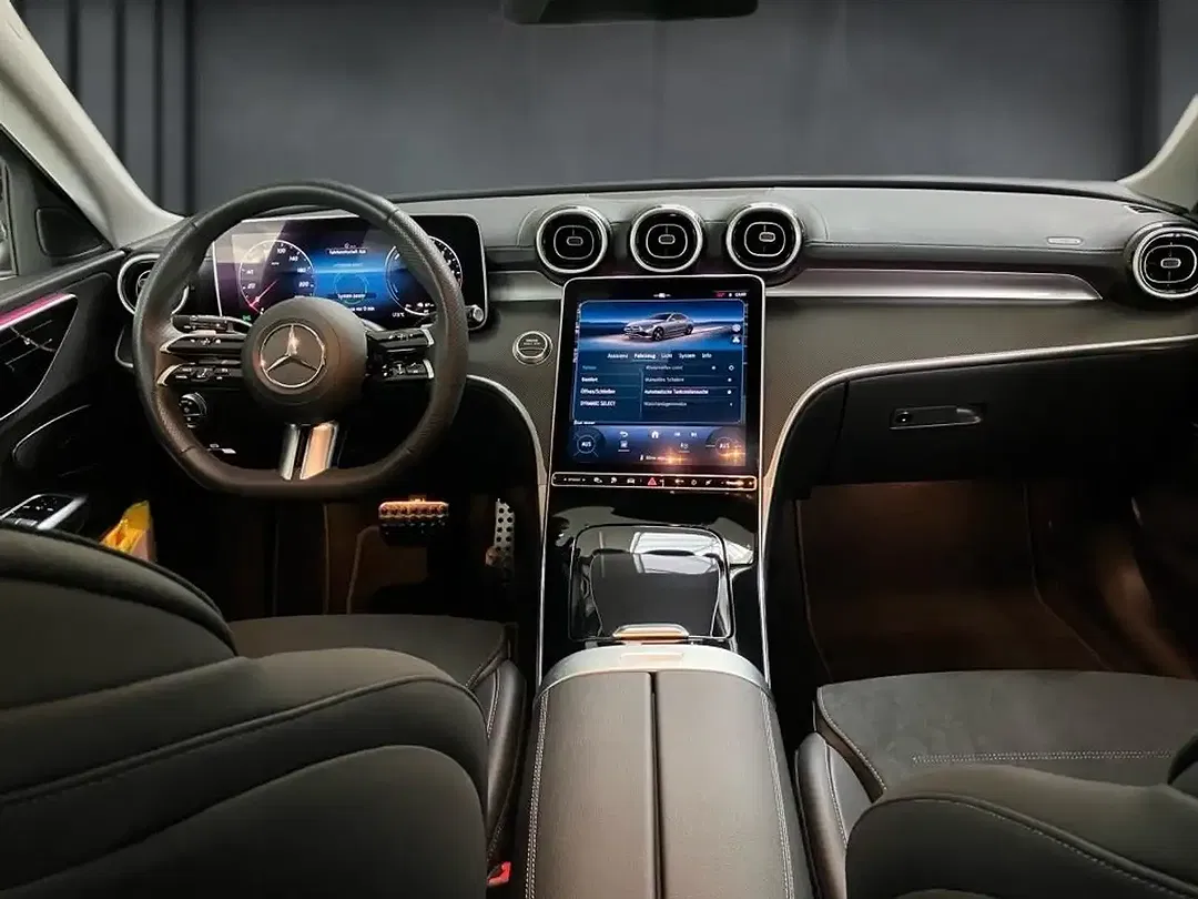 Mercedes-Benz C 300 - Thumbnail 11