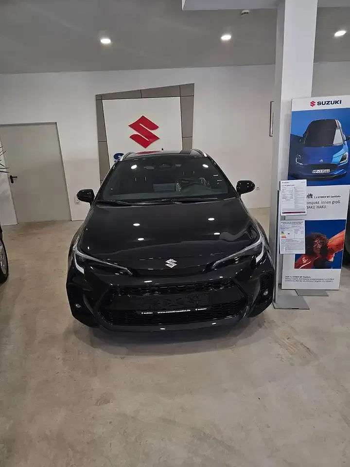 Suzuki Swace - Thumbnail 3