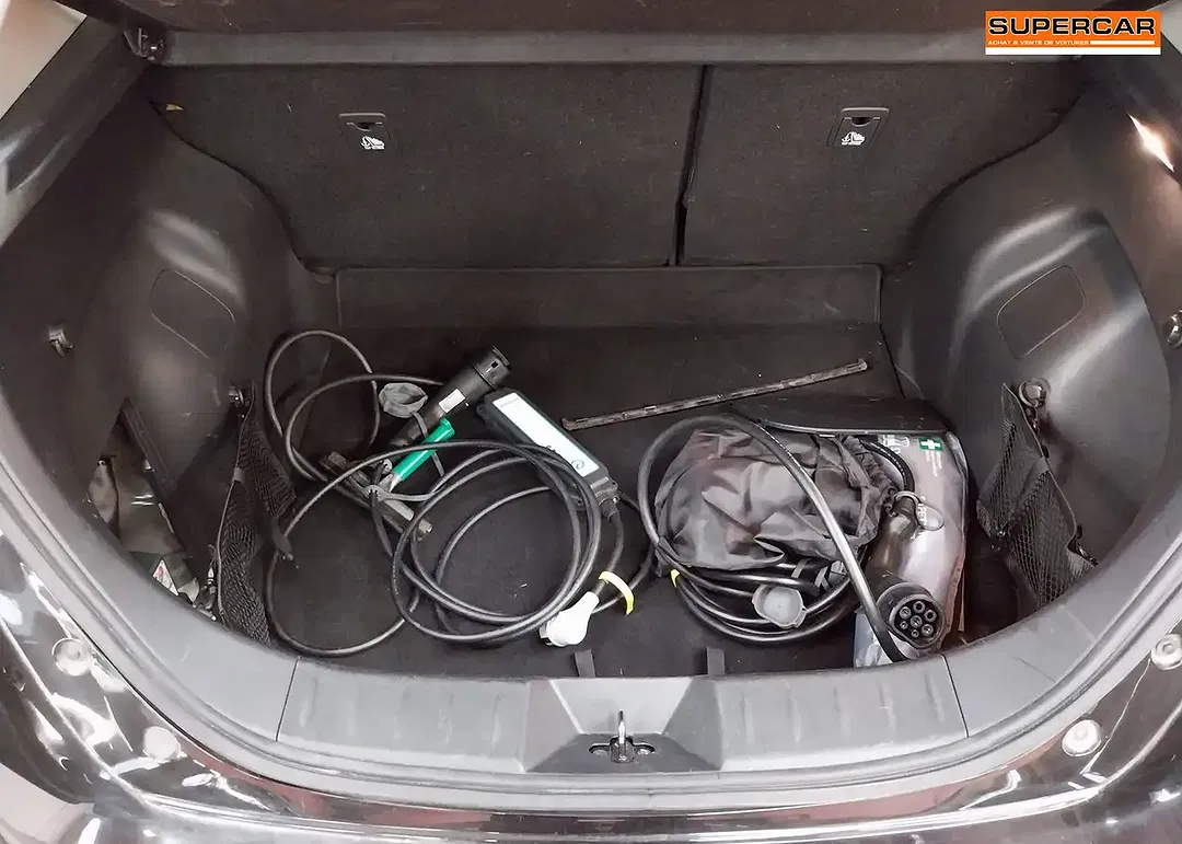 Nissan Leaf - Thumbnail 8