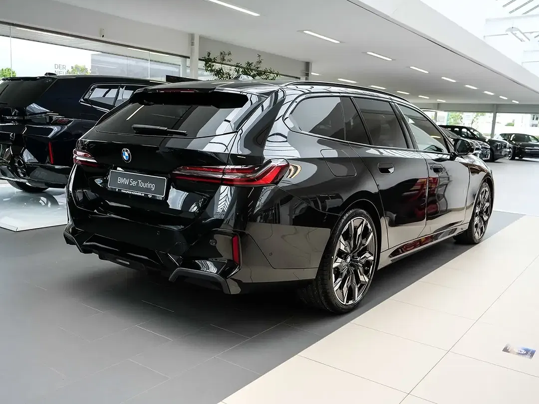 BMW 540 - Thumbnail 2