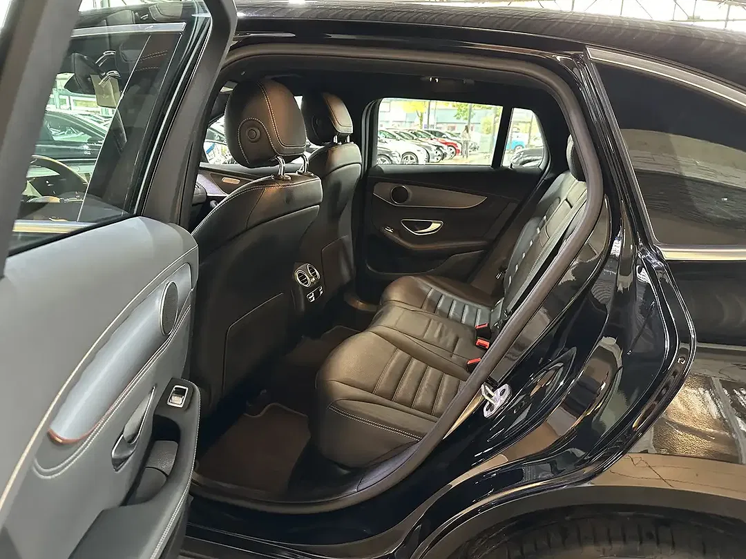 Mercedes-Benz EQC 400 - Thumbnail 11