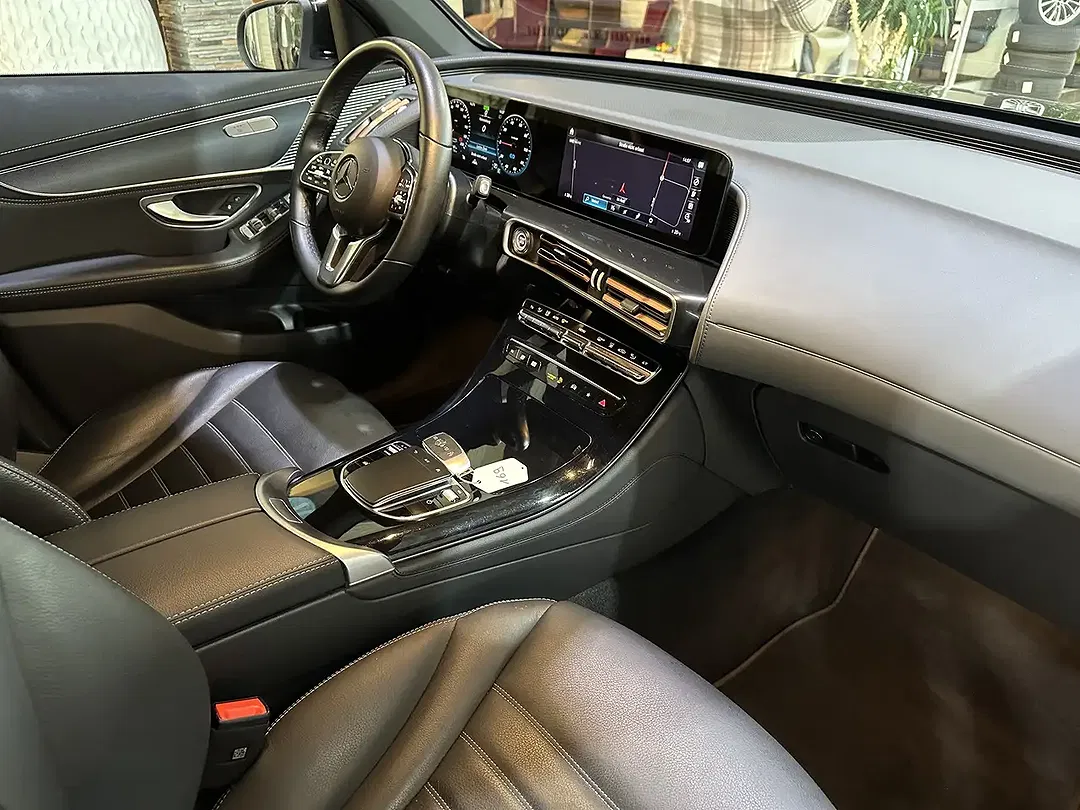 Mercedes-Benz EQC 400 - Thumbnail 13