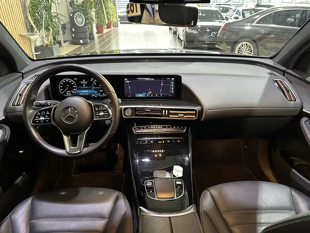 Mercedes-Benz EQC 400 - Thumbnail 14