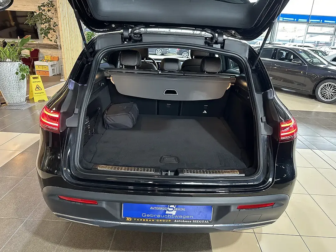 Mercedes-Benz EQC 400 - Thumbnail 7