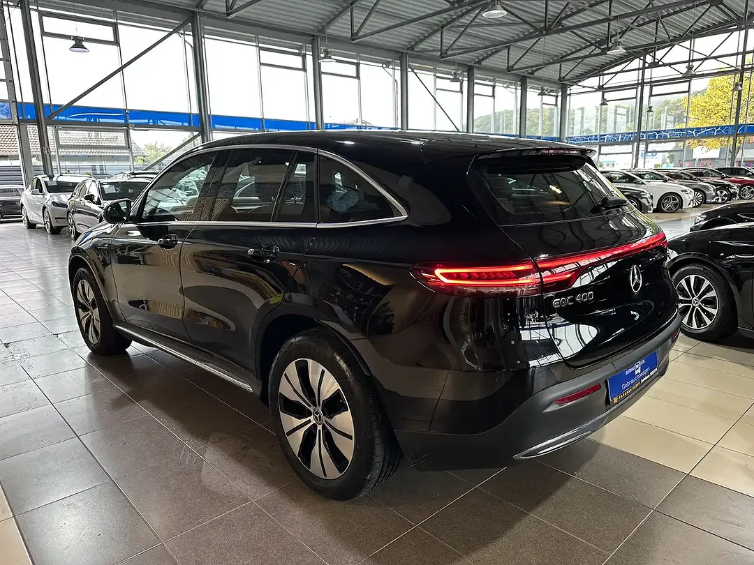 Mercedes-Benz EQC 400 - Thumbnail 9