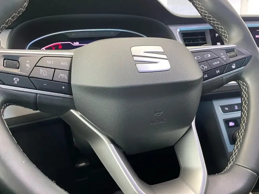 SEAT Ateca - Thumbnail 12