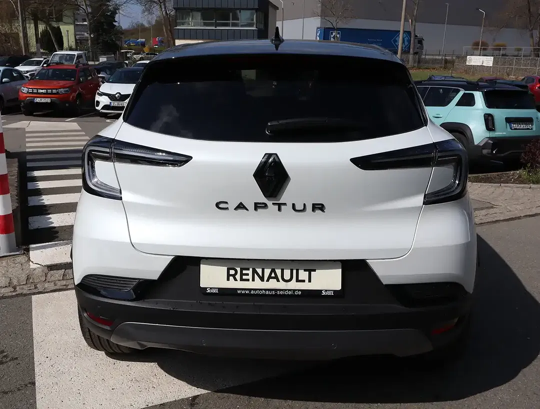 Renault Captur - Thumbnail 4