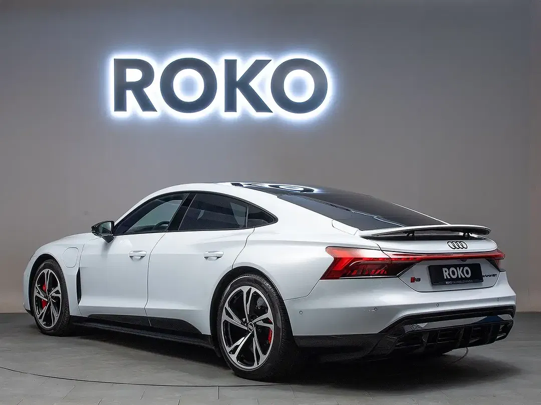 Audi RS e-tron GT - Thumbnail 8
