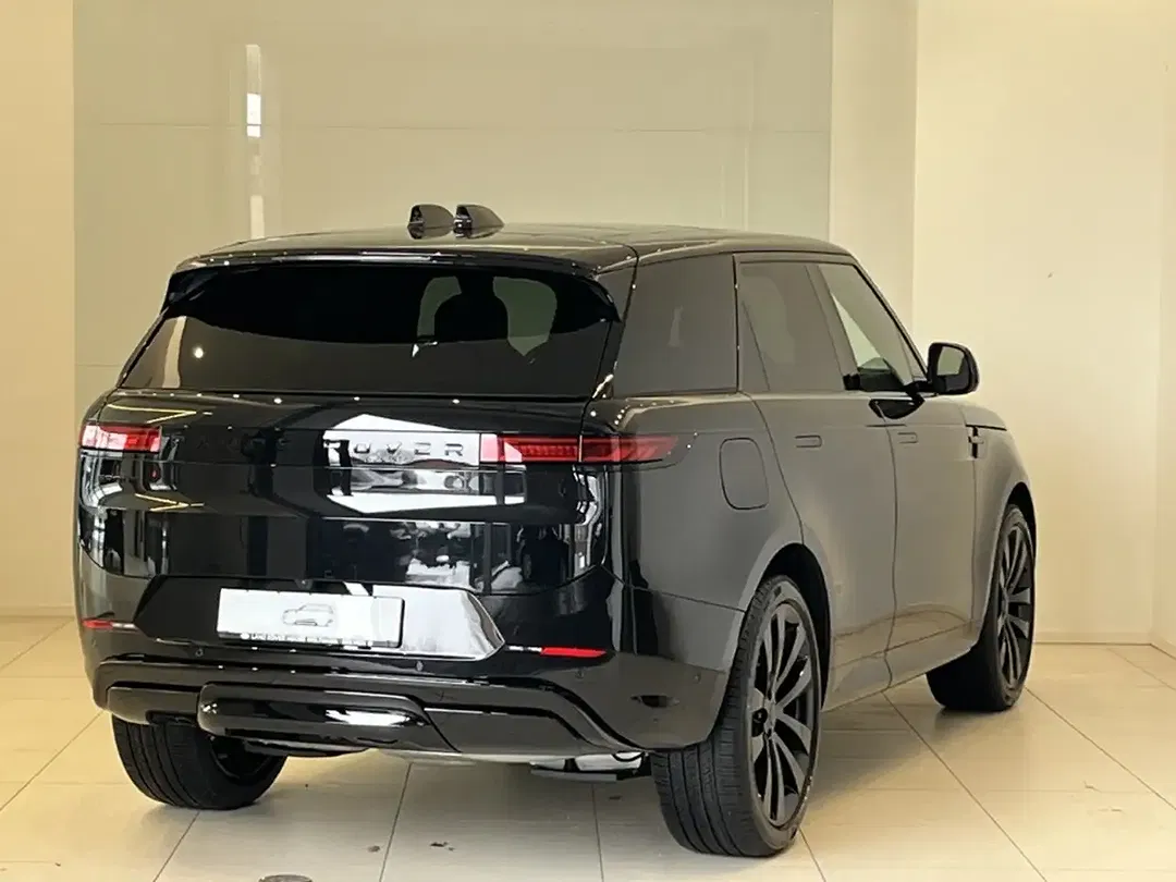 Land Rover Range Rover Sport - Thumbnail 2