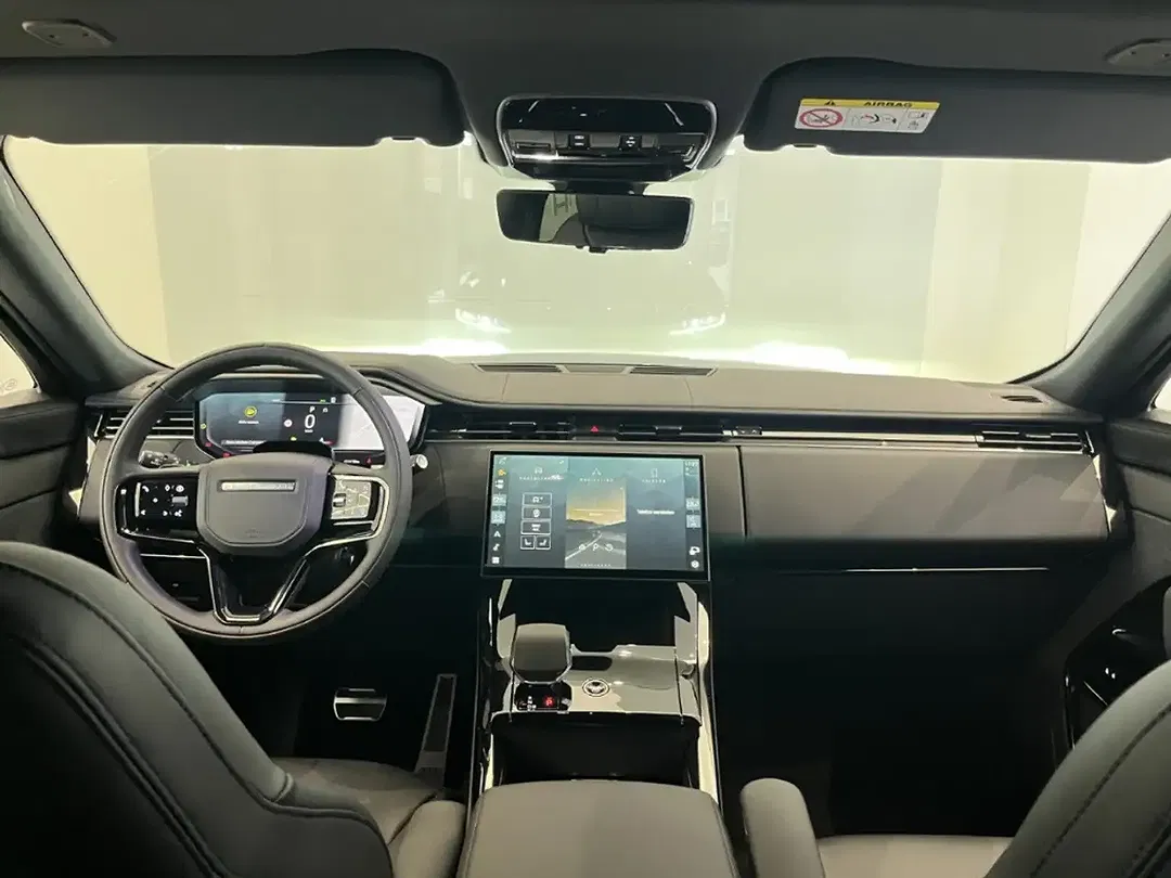 Land Rover Range Rover Sport - Thumbnail 4