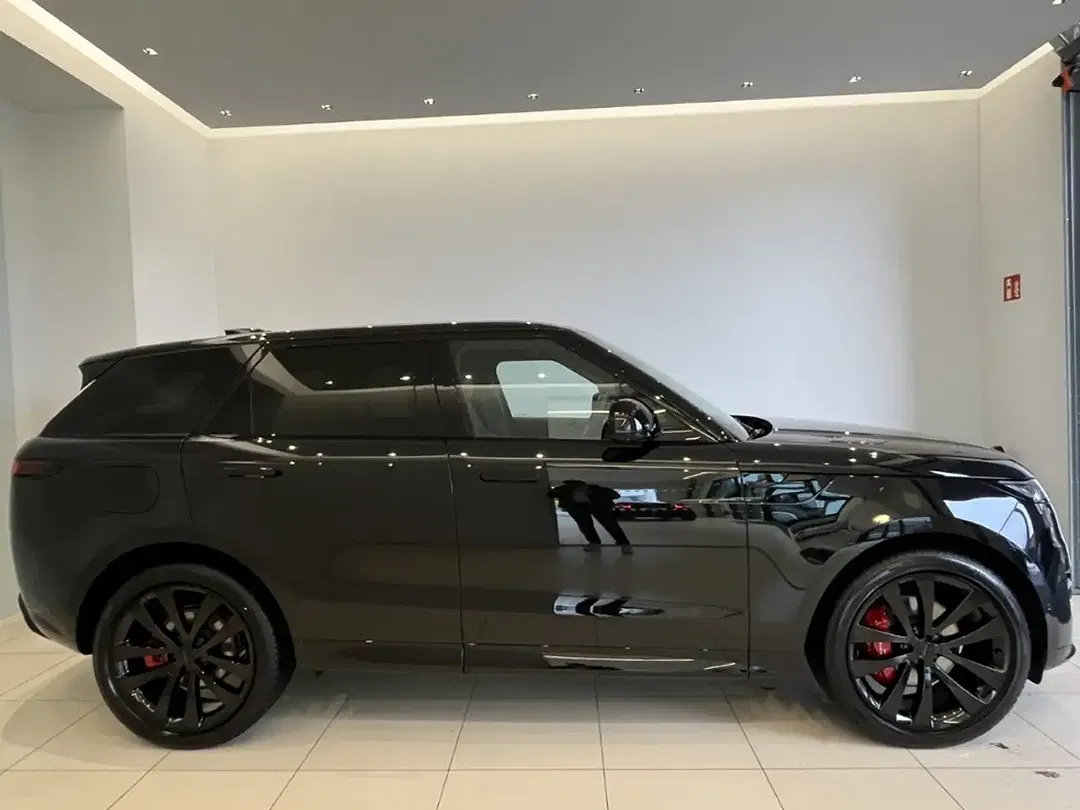 Land Rover Range Rover Sport - Thumbnail 6