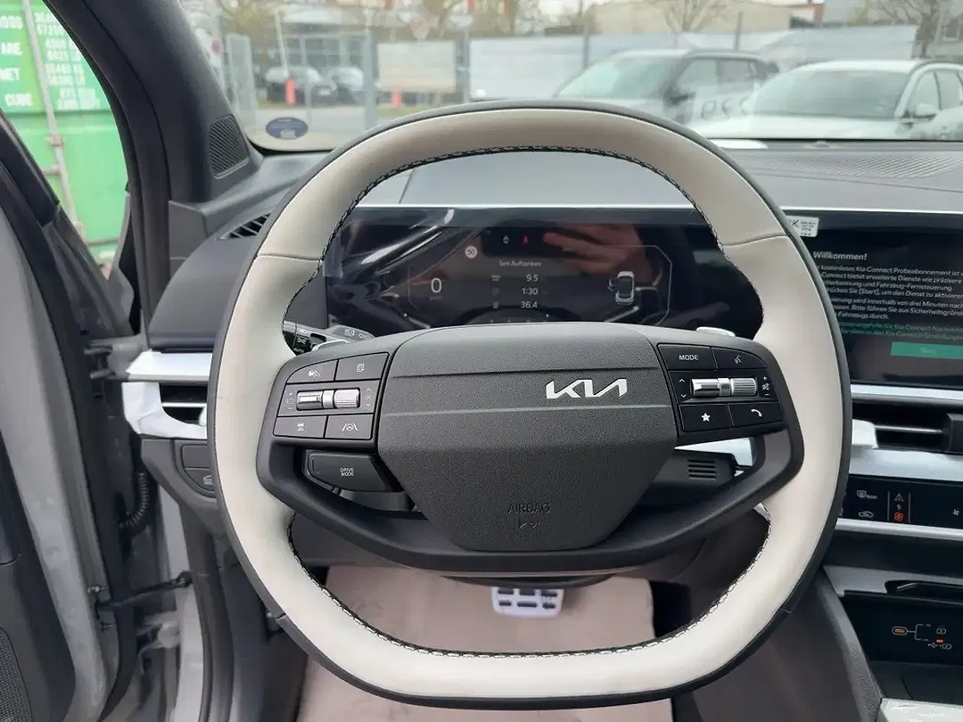 Kia Sportage - Thumbnail 10