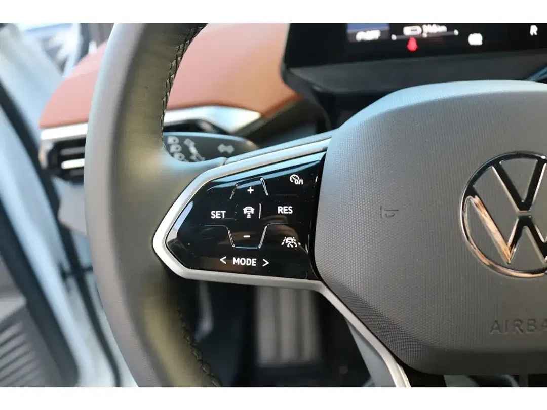 Volkswagen ID.4 - Thumbnail 12