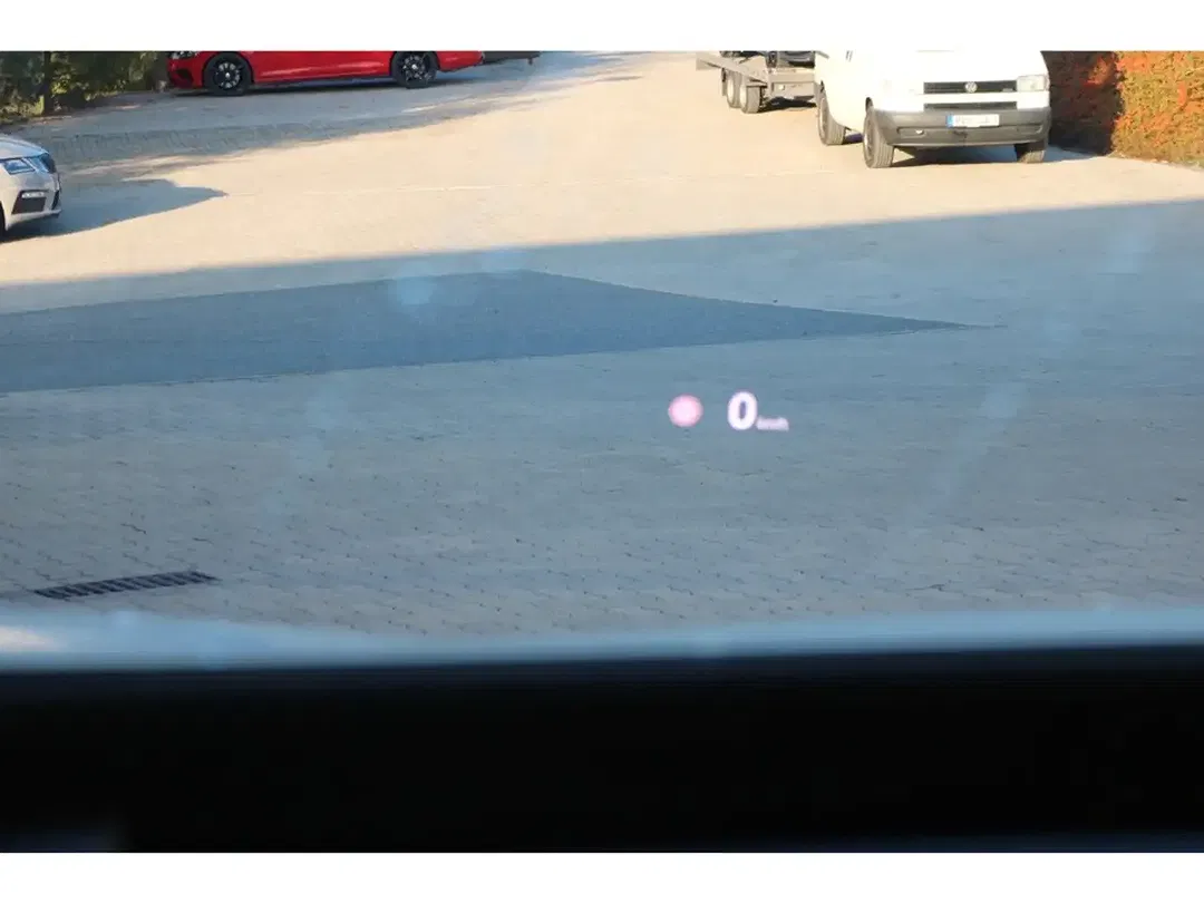 Volkswagen ID.4 - Thumbnail 15