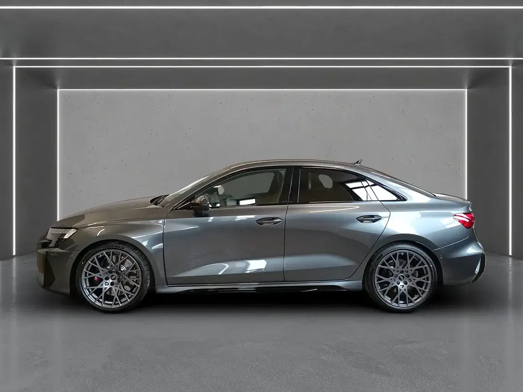 Audi RS3 - Thumbnail 3