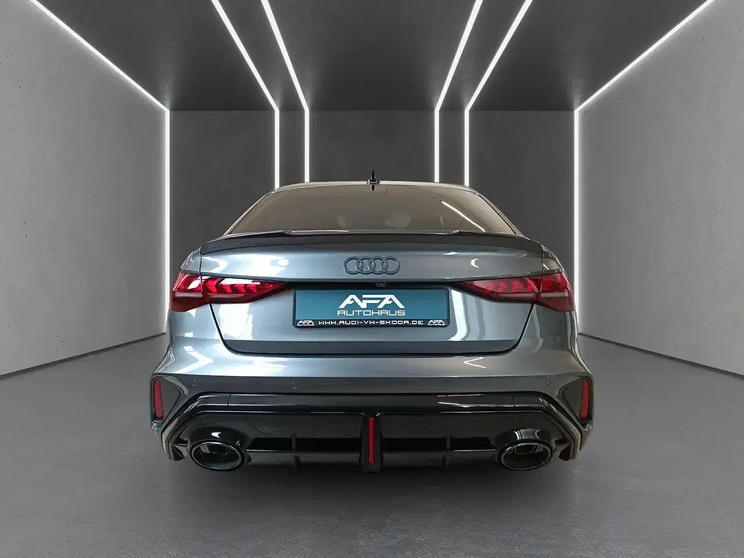 Audi RS3 - Thumbnail 5