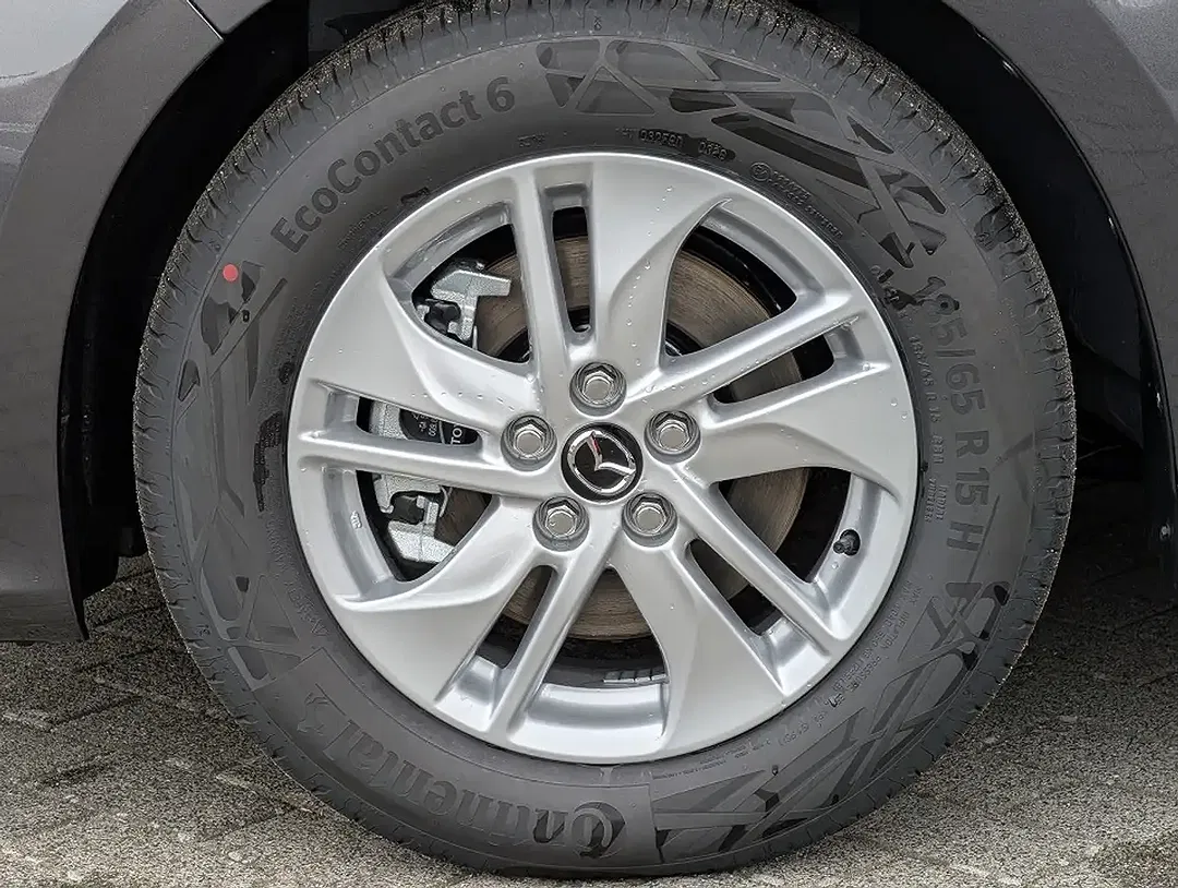 Mazda 2 - Thumbnail 8