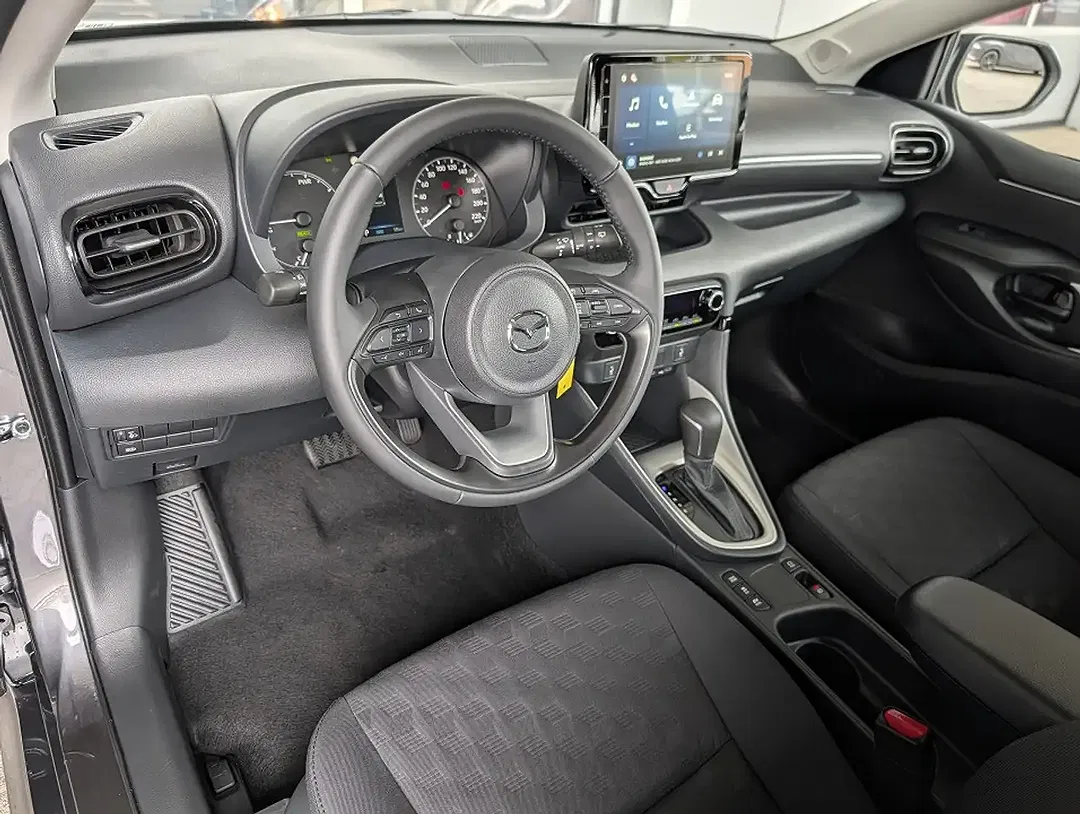 Mazda 2 - Thumbnail 9