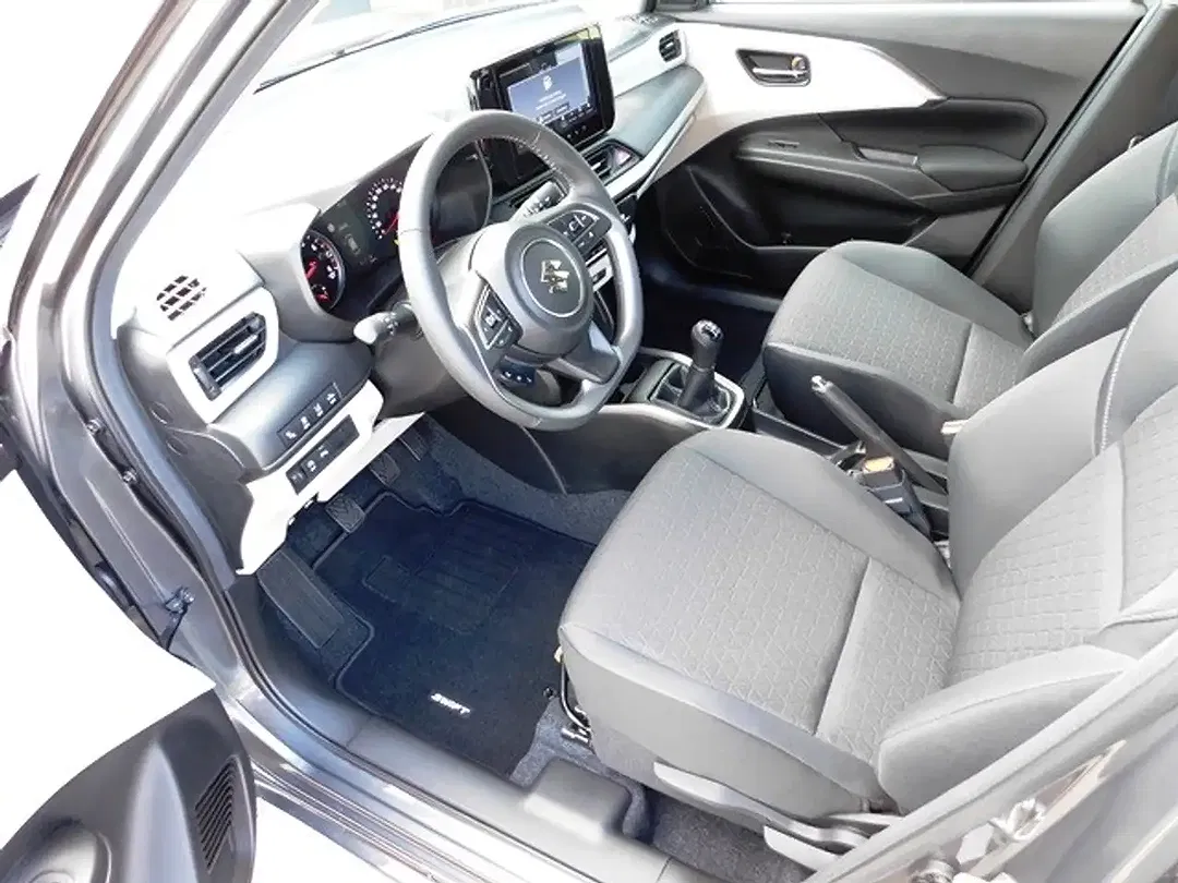 Suzuki Swift - Thumbnail 13