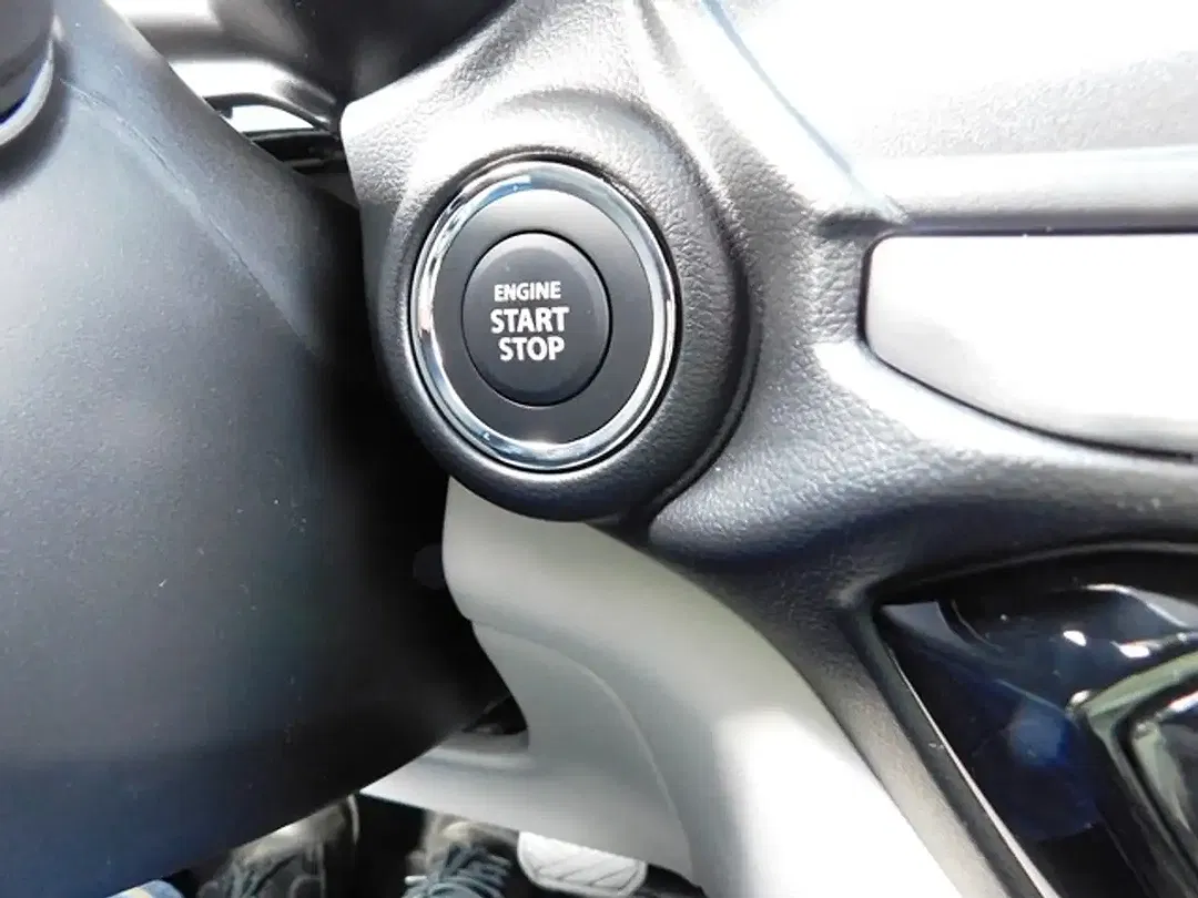 Suzuki Swift - Thumbnail 16