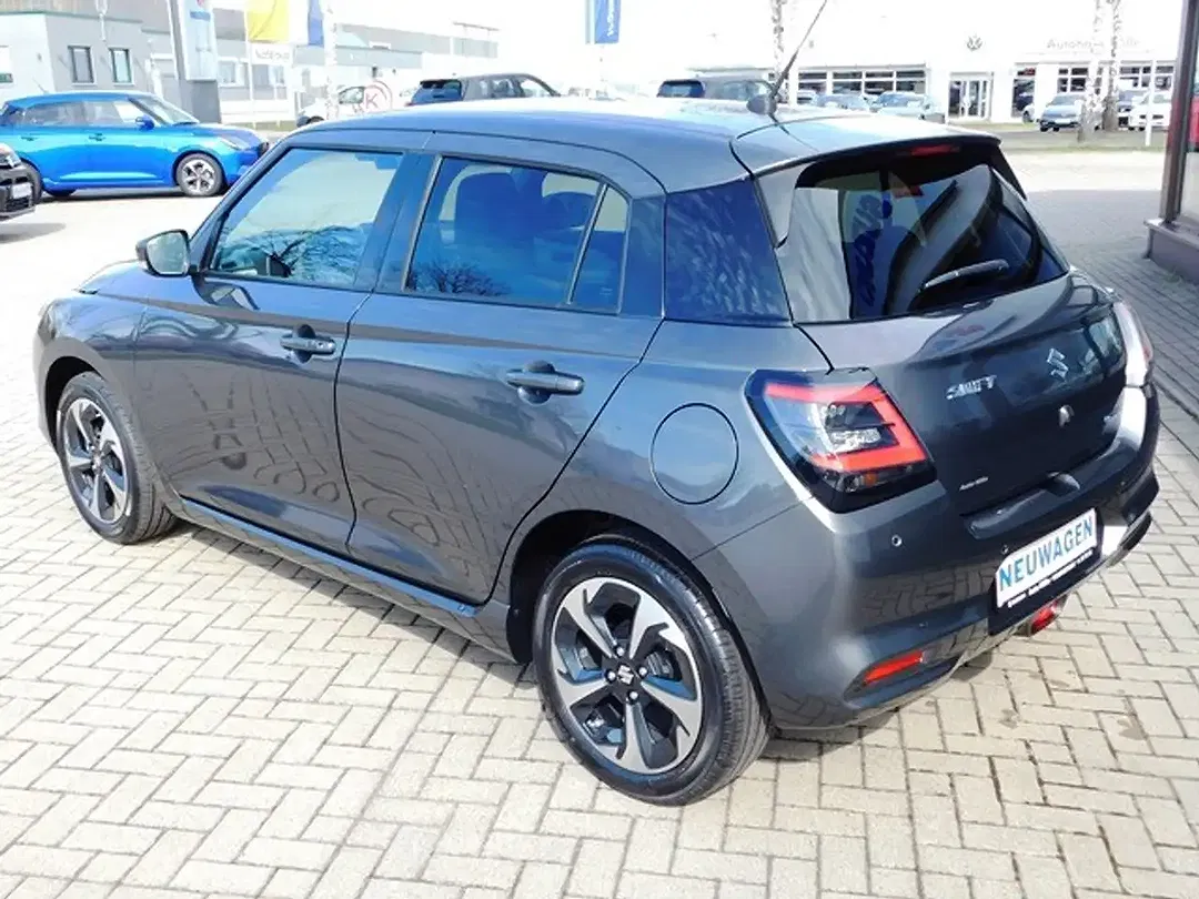 Suzuki Swift - Thumbnail 3