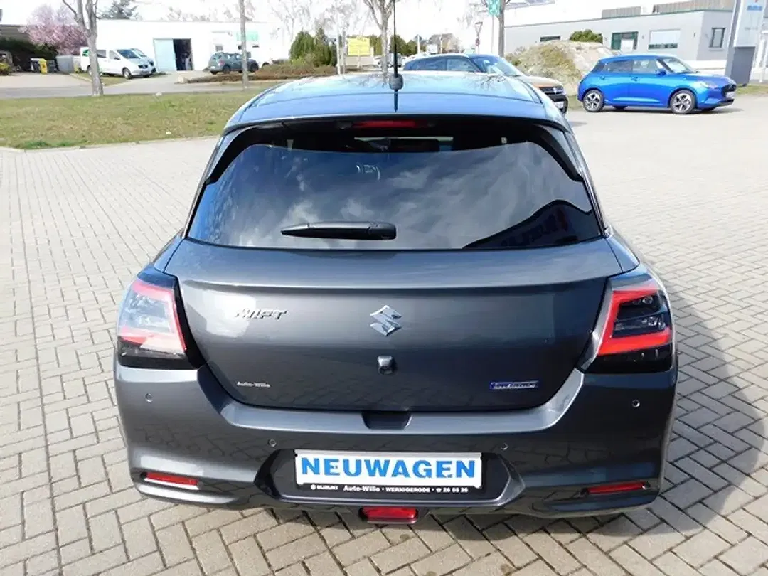 Suzuki Swift - Thumbnail 4