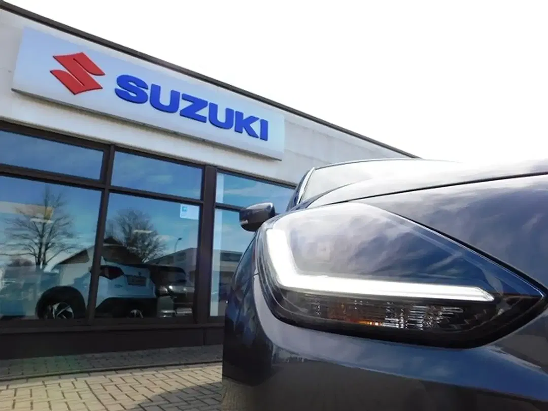 Suzuki Swift - Thumbnail 8