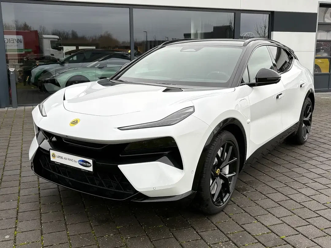 Lotus Eletre - Afbeelding 1